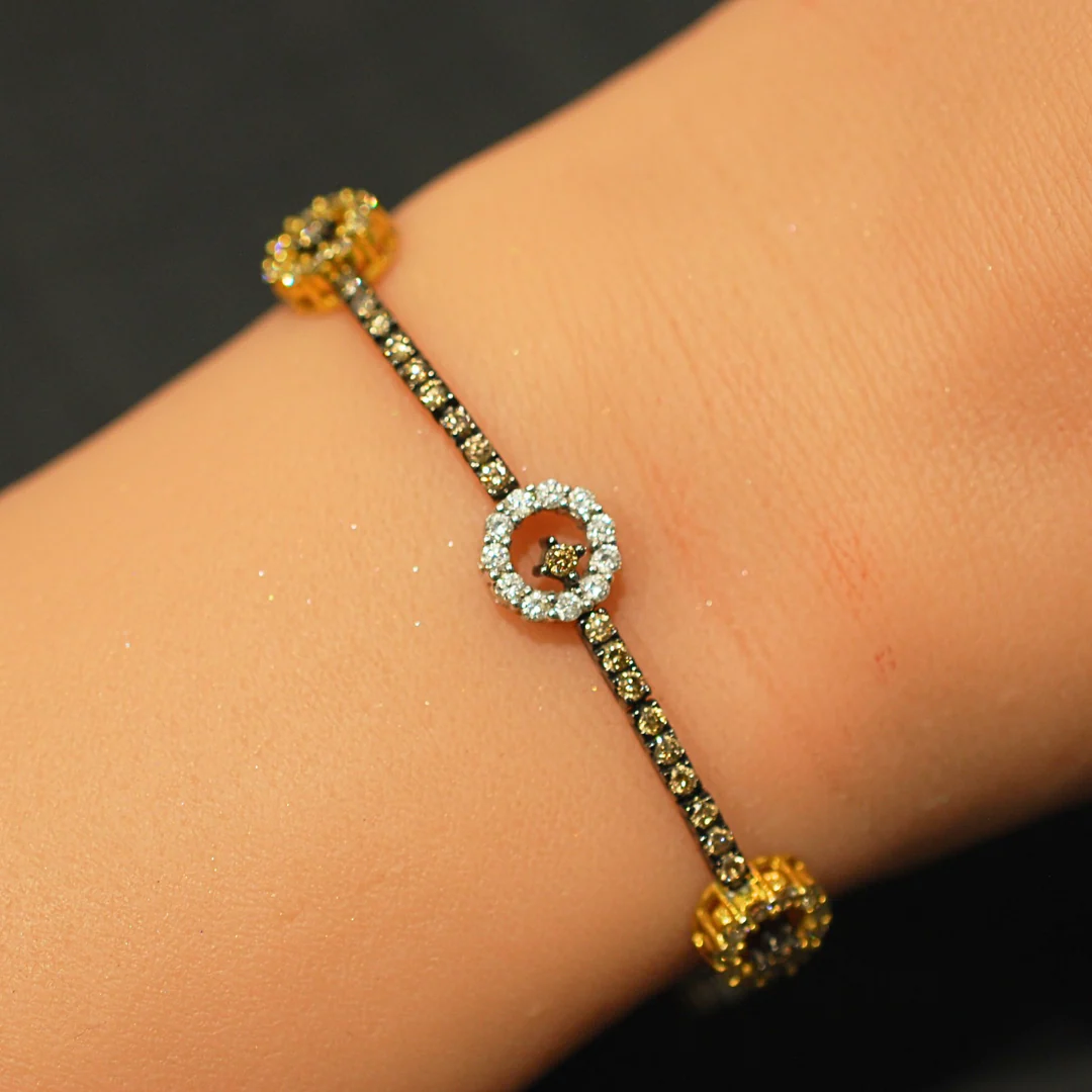 18ct 2/tone gold diamond bracelet - Image 4