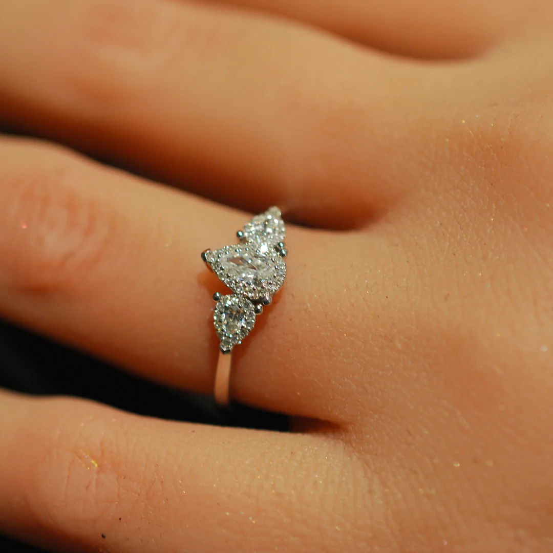 9ct white gold diamond ring - Image 3